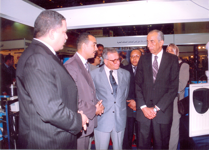 مهندس عماد فوزى رئيس مجلس الأدارة بمعرض اكوا تك 2007
